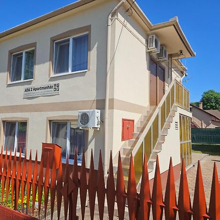 Ada 2 Apartmanhaz Hajdúszoboszló 外观 照片