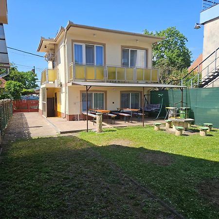 Ada 2 Apartmanhaz Hajdúszoboszló 外观 照片