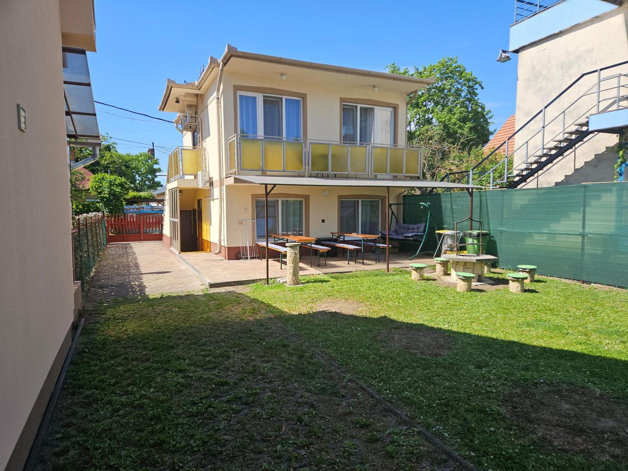 Ada 2 Apartmanhaz Hajdúszoboszló 外观 照片