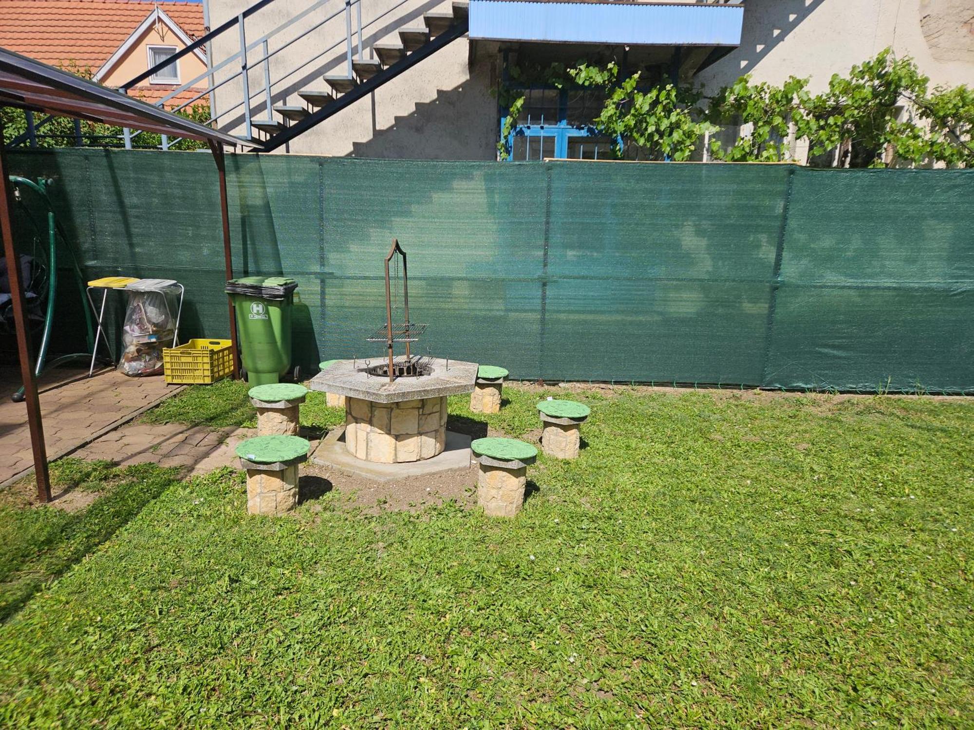 Ada 2 Apartmanhaz Hajdúszoboszló 外观 照片
