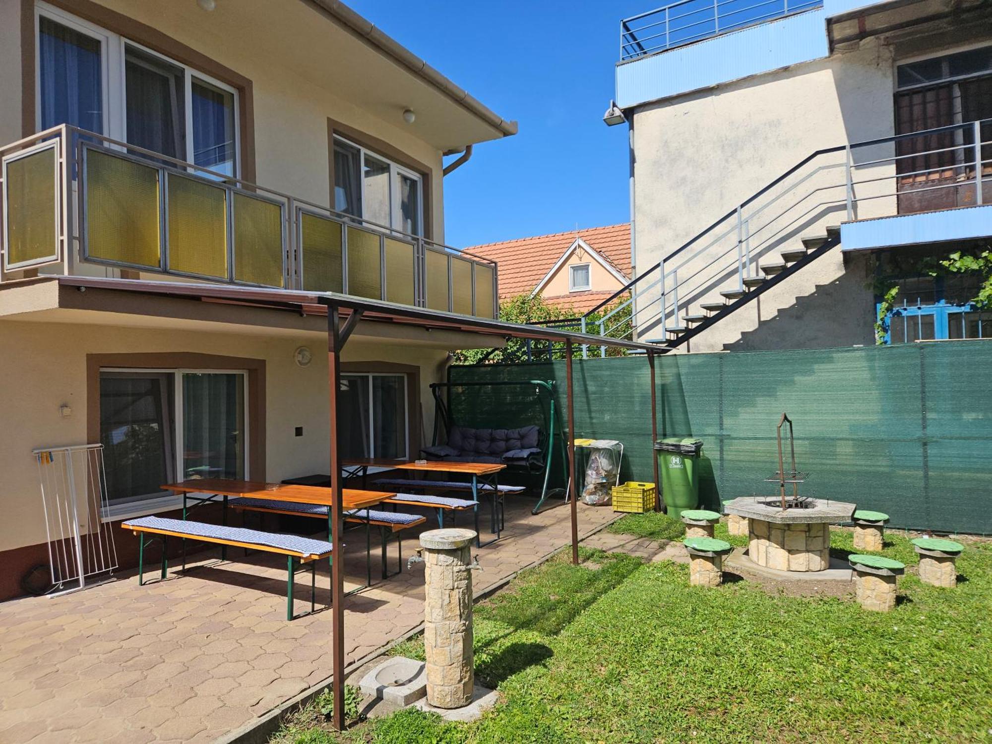 Ada 2 Apartmanhaz Hajdúszoboszló 外观 照片