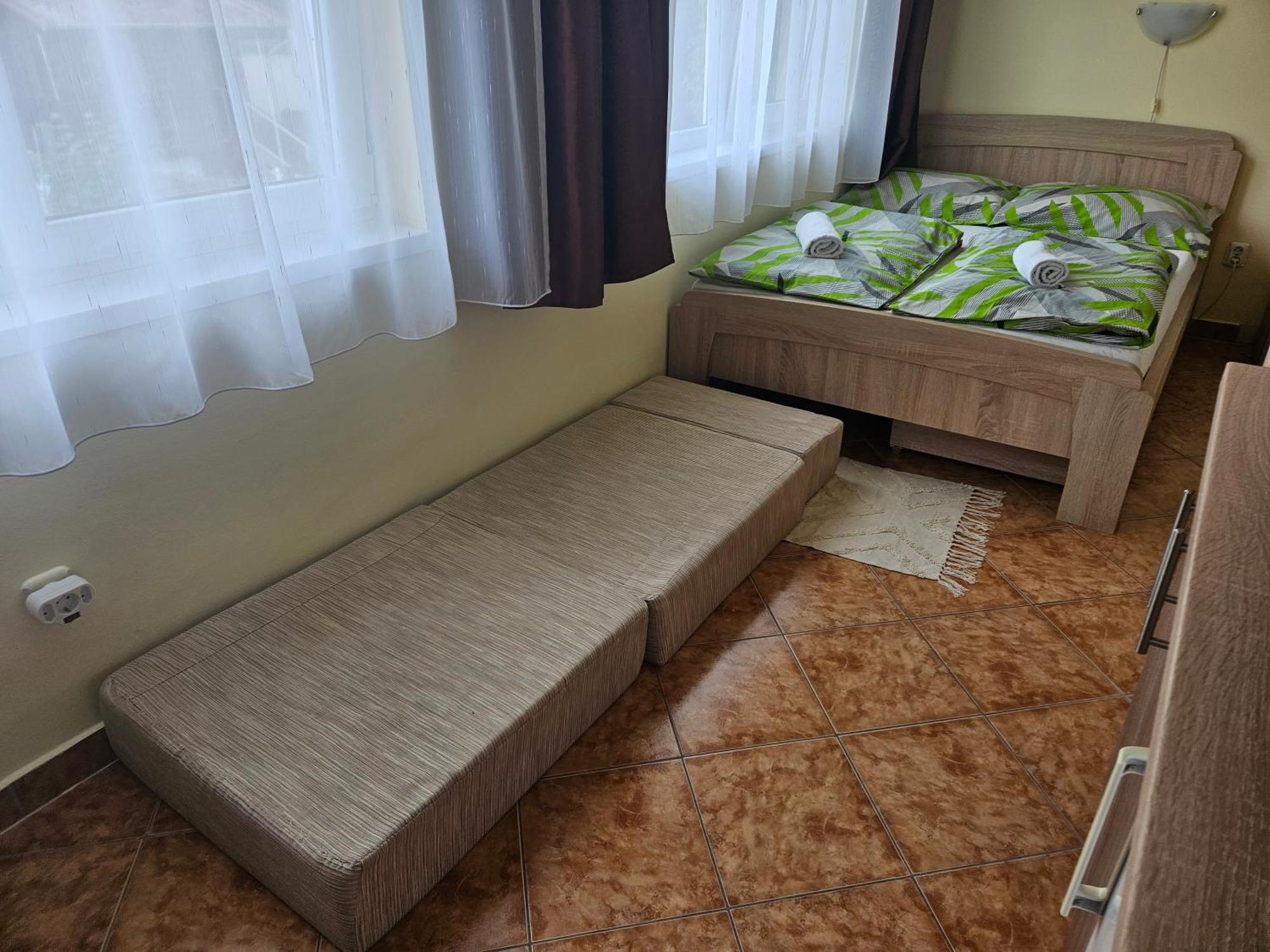 Ada 2 Apartmanhaz Hajdúszoboszló 外观 照片